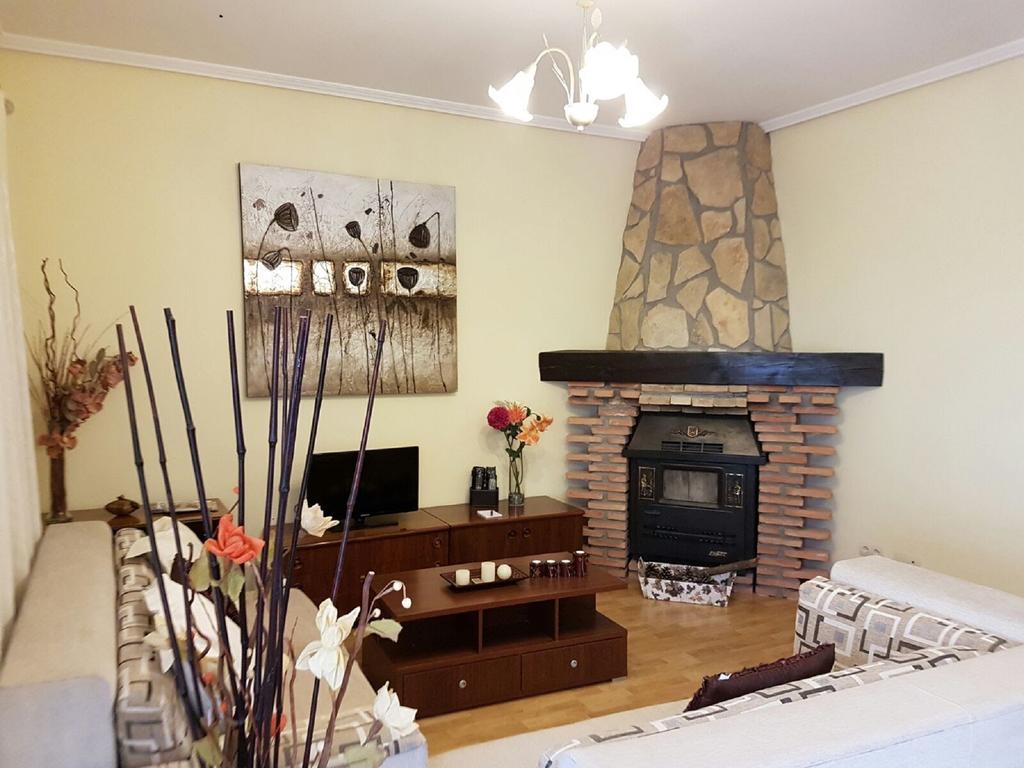Casa Rural Claudia Albarracin Exterior photo